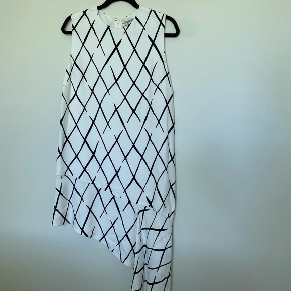 BALENCIAGA ASYMMETRICAL CREPE DRESS - Picture 4 of 5